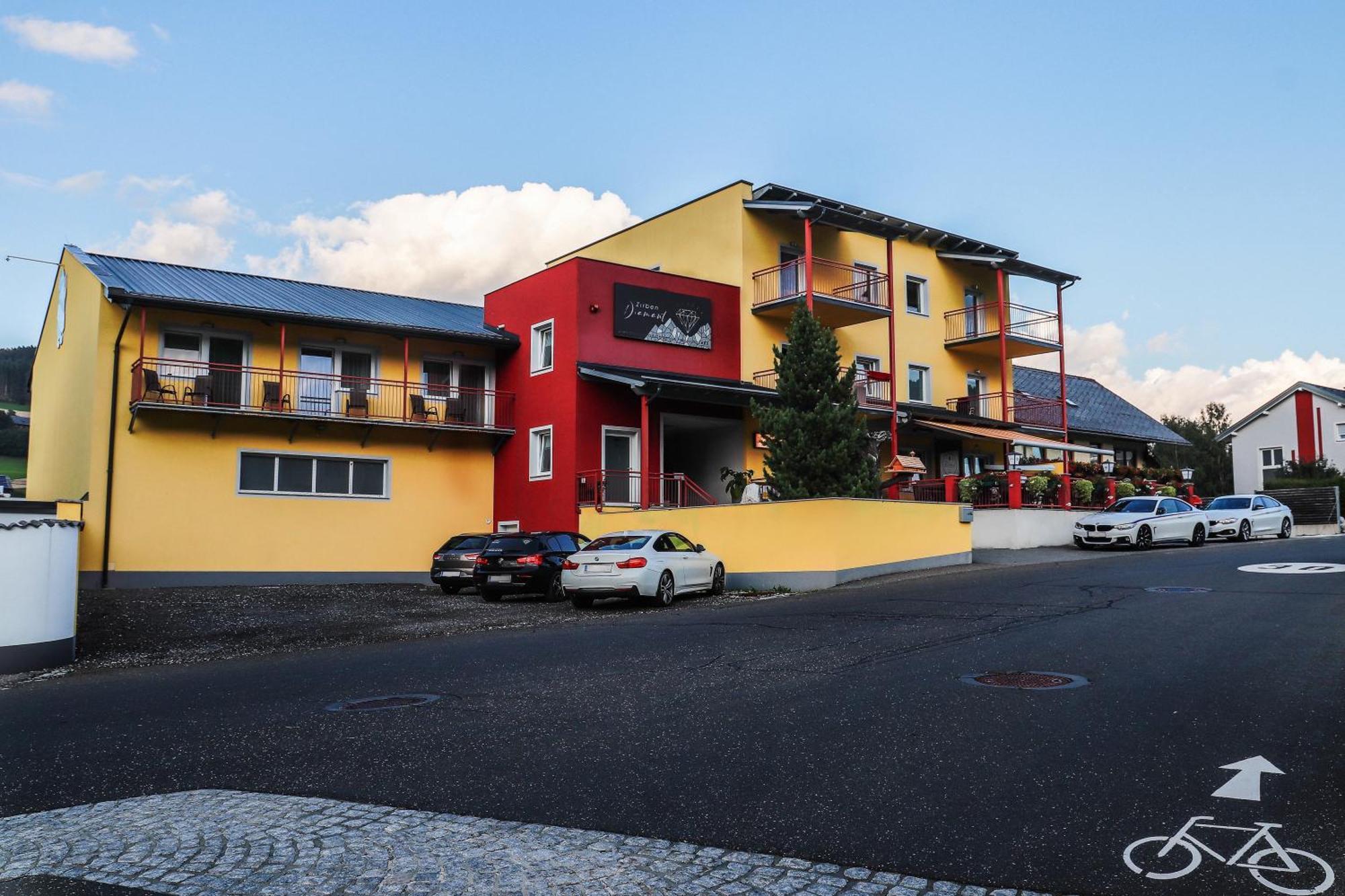 Zirben Diamant Rooms & Dogs Obdach Luaran gambar